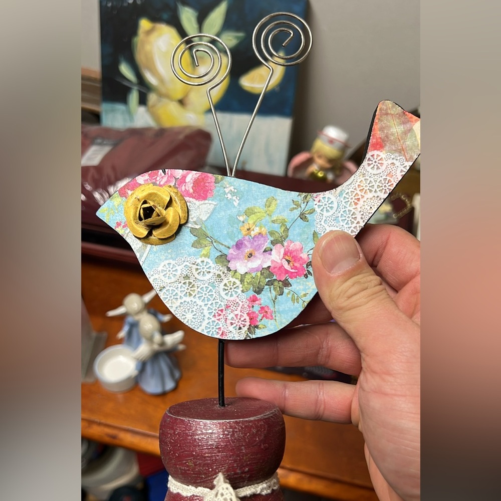 Floral bird card/picture holder